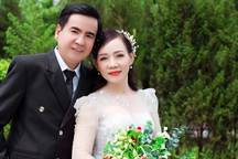 Chàng 50 tuổi hỏi cưới nàng 52 chỉ 2 tháng sau khi hò hẹn trên truyền hình