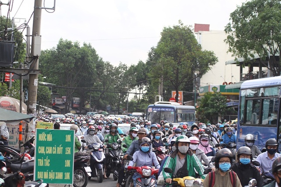 Đề xuất xe buýt công nghệ, khách đặt chỗ trên điện thoại bị bác - 1 Đề xuất xe buýt công nghệ, khách đặt chỗ trên điện thoại bị bác - 1