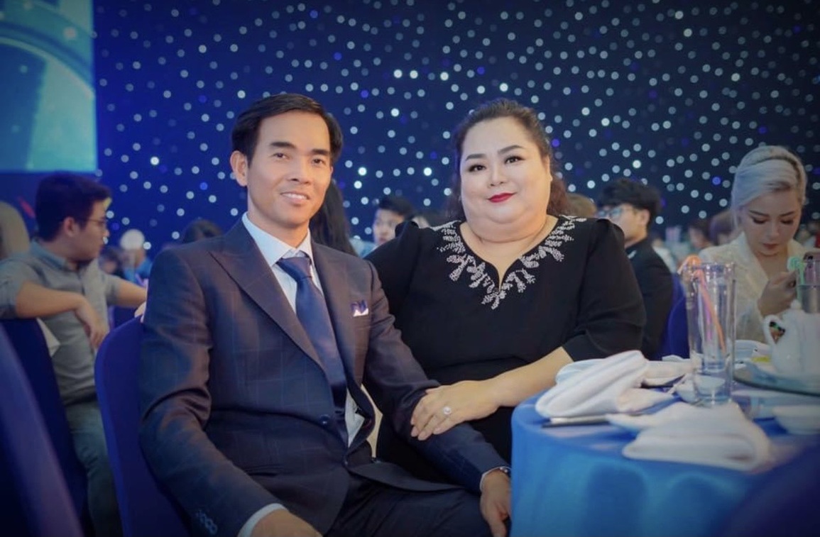 Màn lột xác gây Màn lột xác gây