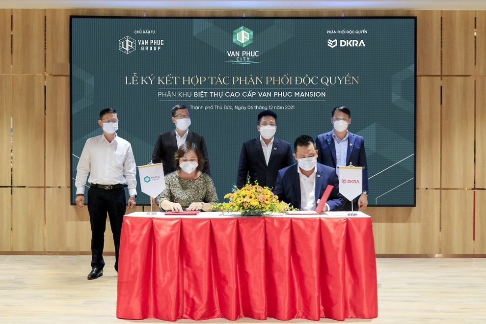DKRA Vietnam phân phối độc quyền biệt thự cao cấp ven sông Van Phuc Mansion - 1 DKRA Vietnam phân phối độc quyền biệt thự cao cấp ven sông Van Phuc Mansion - 1
