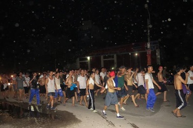 Khởi tố 11 đối tượng cầm đầu vụ học viên cai nghiện “diễu phố”