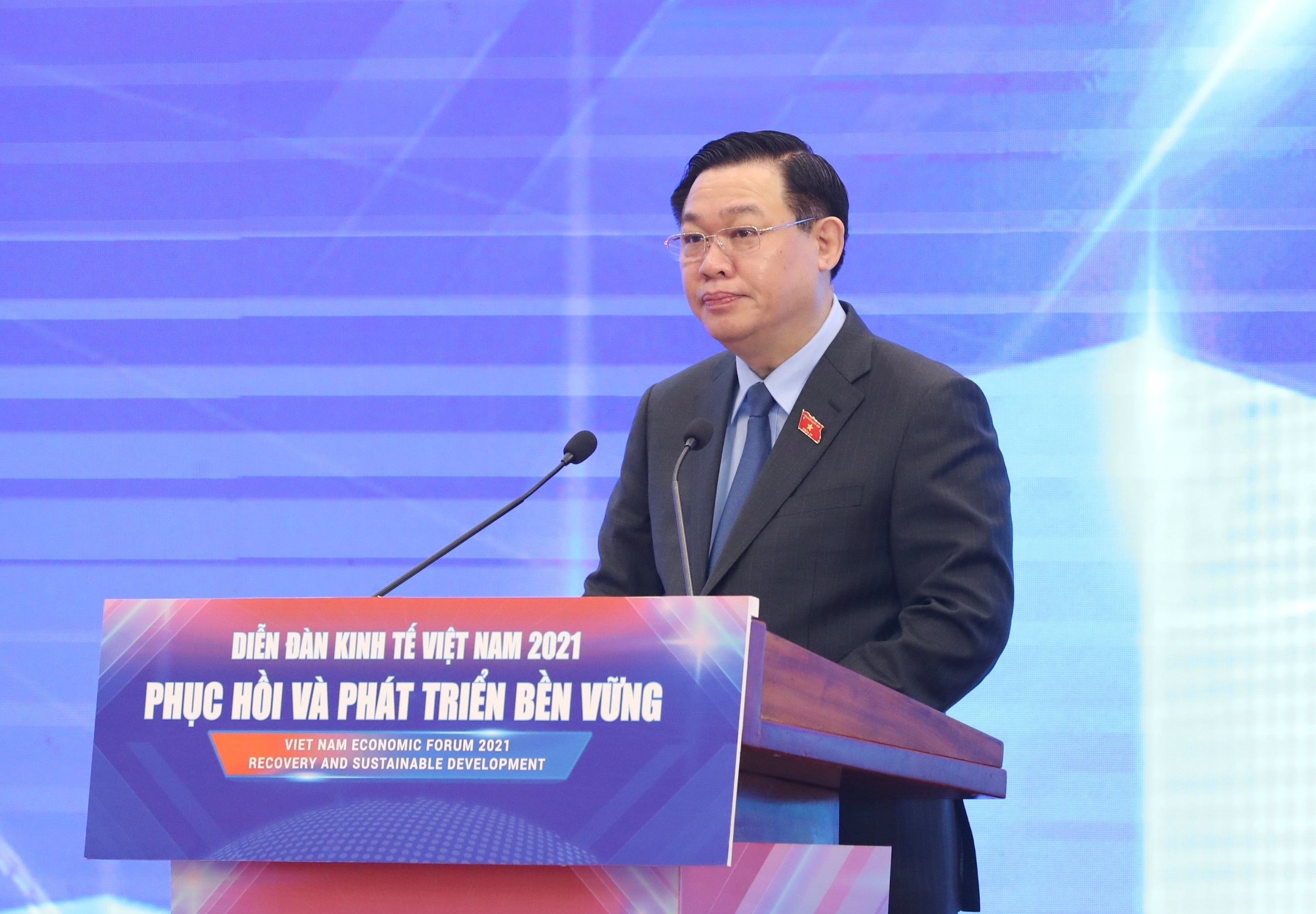 Chủ tịch Quốc hội: Không dễ thì làm khó thì bỏ, cần có gói hỗ trợ lãi suất - 1 Chủ tịch Quốc hội: Không dễ thì làm khó thì bỏ, cần có gói hỗ trợ lãi suất - 1