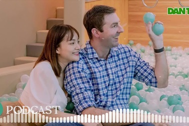 Lan Phương kể cuộc gặp "trúng tiếng sét ái tình" với chồng Tây cao 2m