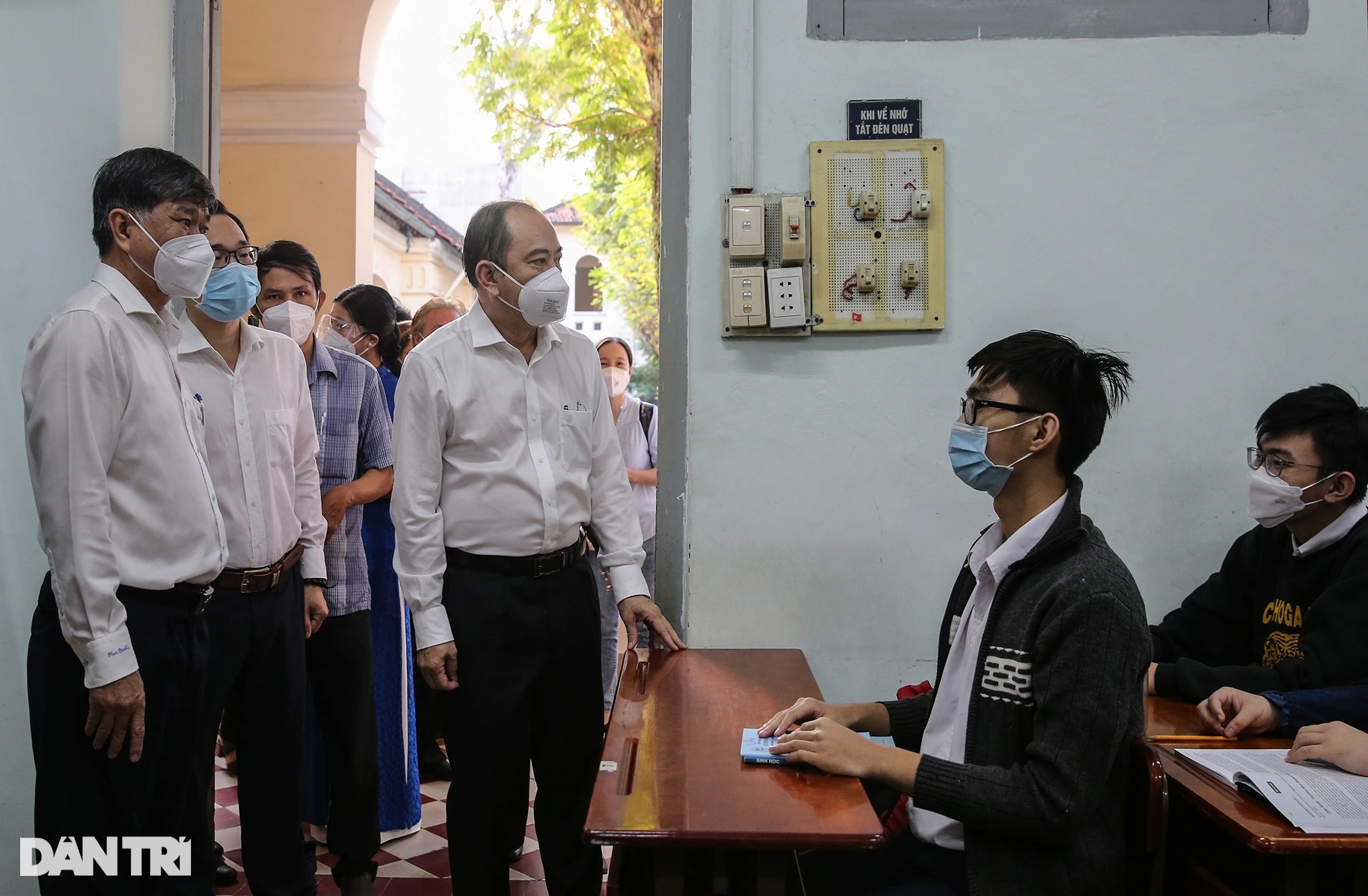 Hơn 100 nghìn học sinh TPHCM trở lại trường sau gần 8 tháng học online - 8 Hơn 100 nghìn học sinh TPHCM trở lại trường sau gần 8 tháng học online - 8