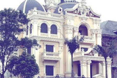 Lâu đài kiến trúc Pháp cổ gần 100 tỉ của đại gia đất Cảng