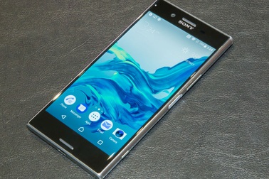 Sony trình làng điện thoại Xperia XZ Premium màn hình 4K HDR đầu tiên trên thế giới