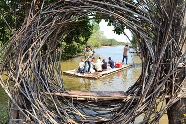 Chàng trai 9X xứ "Công tử Bạc Liêu" khởi nghiệp từ bè du lịch