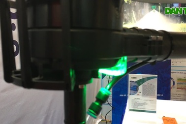 Cận cảnh máy bay không người lái dùng để phun thuốc trừ sâu