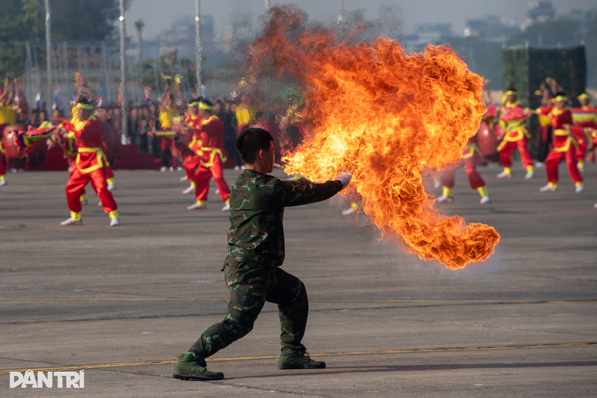 Đại tướng Phan Văn Giang kiểm tra hợp luyện quân sự Triển lãm quốc phòng - 10 Đại tướng Phan Văn Giang kiểm tra hợp luyện quân sự Triển lãm quốc phòng - 10