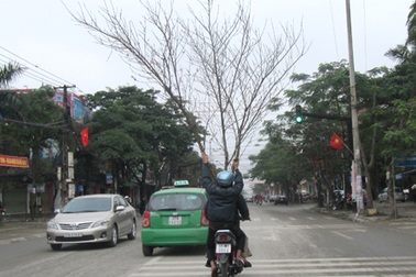 “Chật vật” đưa Tết về nhà