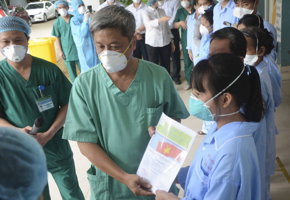 Đà Nẵng, Quảng Nam: Thêm 12 bệnh nhân mắc Covid-19 khỏi bệnh - 1 Đà Nẵng, Quảng Nam: Thêm 12 bệnh nhân mắc Covid-19 khỏi bệnh - 1