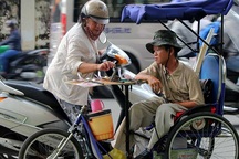 Bán dạo vé số Vietlott: Phạt hay không thì... tùy!