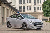 Sedan hạng B đua giảm giá tháng thấp điểm, có mẫu hạ tới 50 triệu đồng