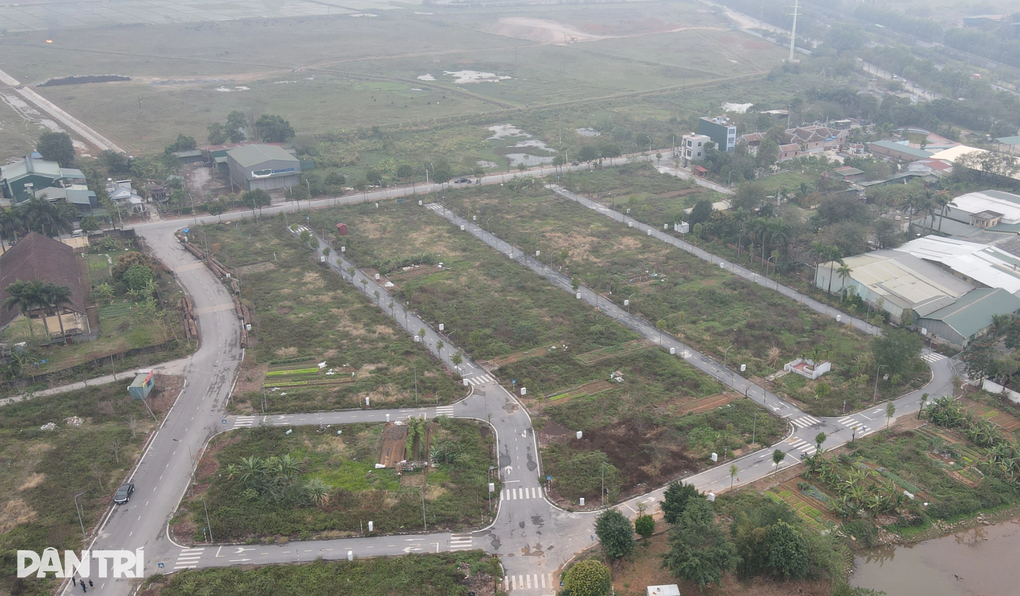 Đã có nhà ở quê, lên thành phố mua thêm nhà có bị đánh thuế BĐS thứ 2? - 1 Đã có nhà ở quê, lên thành phố mua thêm nhà có bị đánh thuế BĐS thứ 2? - 1