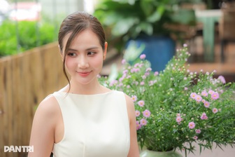 Huyền Lizzie: "Tôi xem tin đồn mình giàu có là một lời khen"