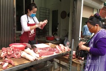 Bất chấp mọi lệnh giảm, giá thịt lợn tăng cao chưa từng có