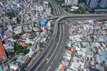 Bất động sản hết thời siêu lợi nhuận, nhà đầu tư buộc phải đổi "khẩu vị"