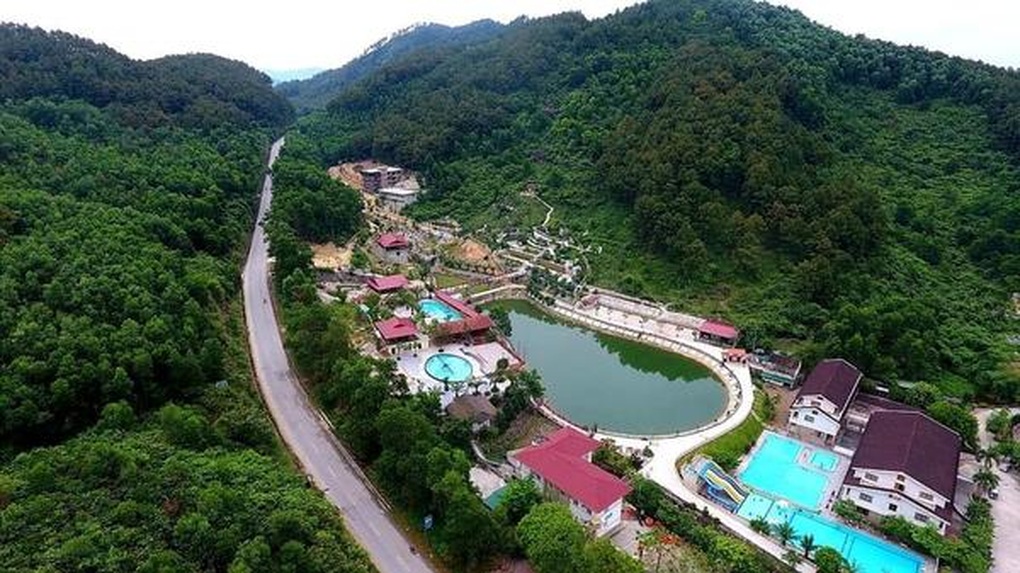 Làm rõ việc bé trai 14 tuổi tử vong trong bể bơi khu sinh thái - 1 Làm rõ việc bé trai 14 tuổi tử vong trong bể bơi khu sinh thái - 1