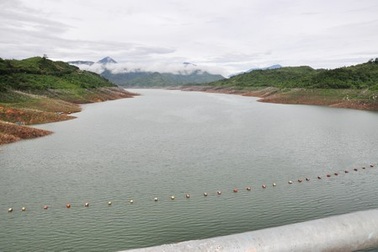 Các hồ thủy điện cắt xén dung tích phòng lũ