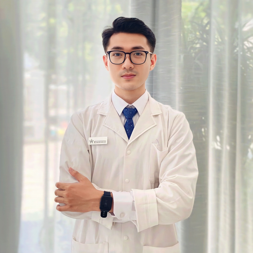Chàng bác sĩ Hà Nội điển trai: Tôi không cảm thấy áp lực khi hẹn hò á hậu - 2 Chàng bác sĩ Hà Nội điển trai: Tôi không cảm thấy áp lực khi hẹn hò á hậu - 2
