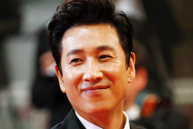 Chính thức khởi tố 2 người tống tiền tài tử "Ký sinh trùng"