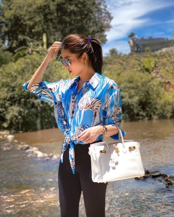 Á hậu Huyền My 11 năm sau đăng quang: Độc thân quyến rũ, hàng hiệu tiền tỷ - 9 Á hậu Huyền My 11 năm sau đăng quang: Độc thân quyến rũ, hàng hiệu tiền tỷ - 9