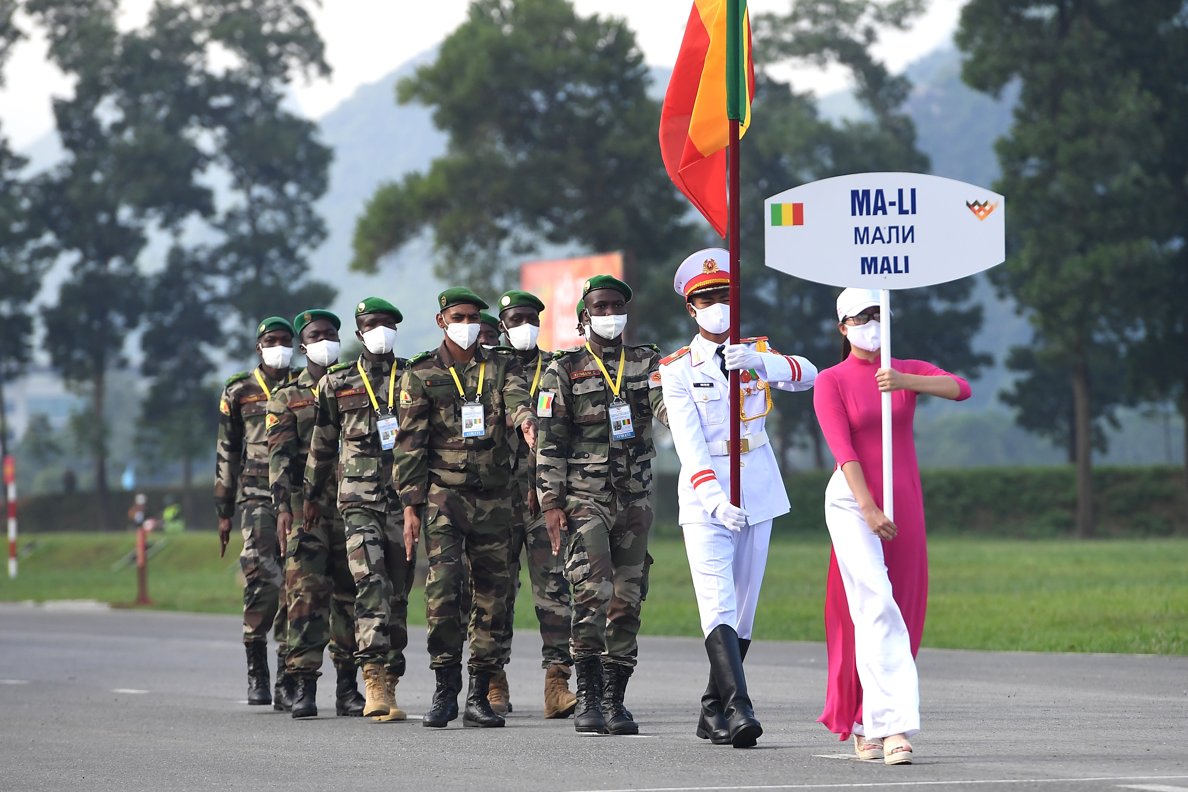 Ấn tượng hình ảnh Lễ khai mạc Army Games tại Việt Nam - 9 Ấn tượng hình ảnh Lễ khai mạc Army Games tại Việt Nam - 9