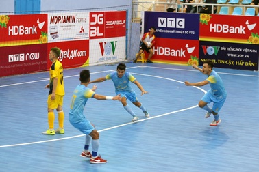 Đội đầu bảng Sahako nhận thất bại đầu tiên tại giải futsal vô địch quốc gia