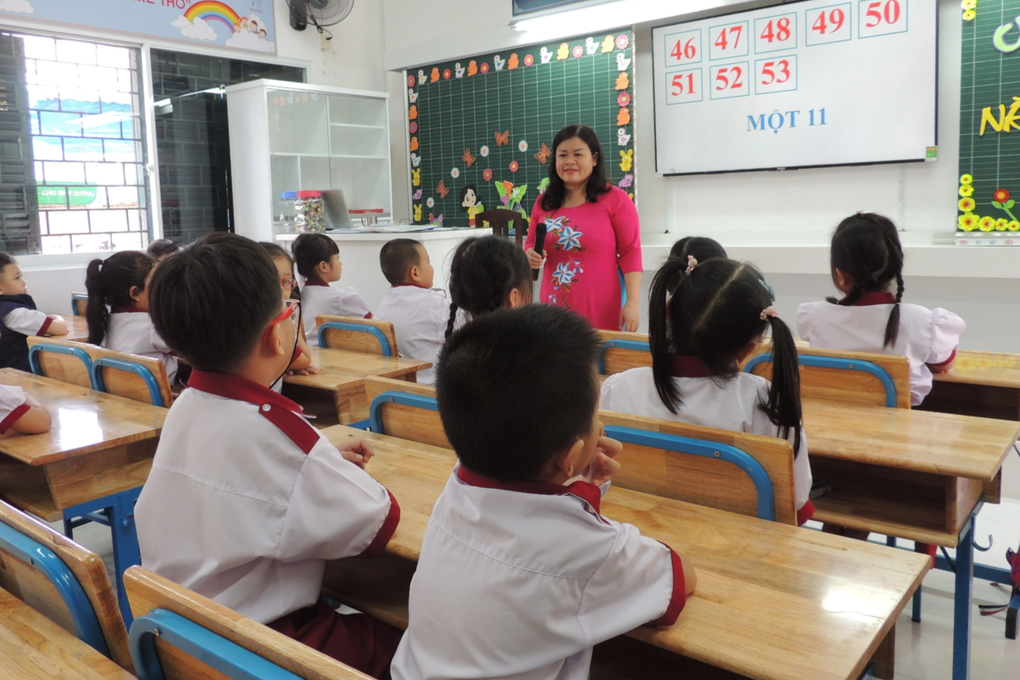 Đánh trẻ khi dạy chữ cho chừa thói cẩu thả vì còn đánh là còn... thương? - 4 Đánh trẻ khi dạy chữ cho chừa thói cẩu thả vì còn đánh là còn... thương? - 4