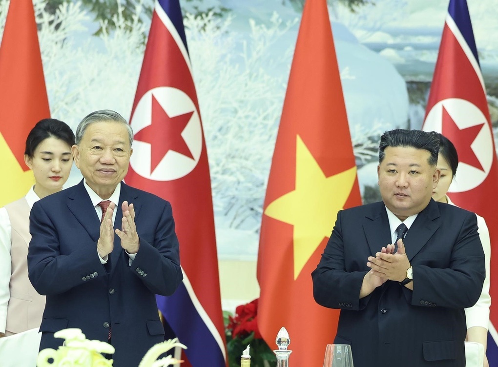 Tổng Bí thư Tô Lâm thăm lớp học mang tên Chủ tịch Hồ Chí Minh ở Triều Tiên - 3 Tổng Bí thư Tô Lâm thăm lớp học mang tên Chủ tịch Hồ Chí Minh ở Triều Tiên - 3