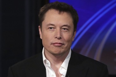 Elon Musk “mỉa mai” và xoá trang Facebook sau scandal lộ thông tin người dùng