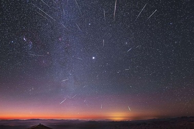 Tối nay, có thể quan sát mưa sao băng đẹp nhất năm bằng mắt thường