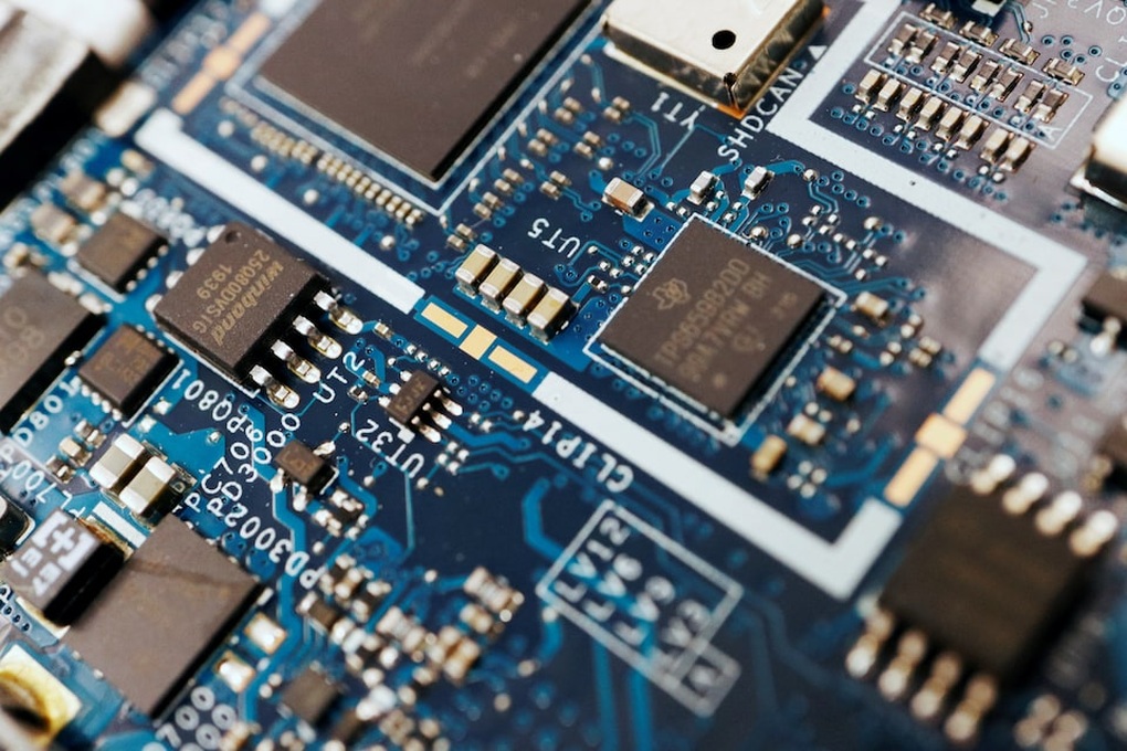 Tổng thống Mỹ cảnh báo áp thuế chip, chất bán dẫn nhập khẩu - 1 Tổng thống Mỹ cảnh báo áp thuế chip, chất bán dẫn nhập khẩu - 1