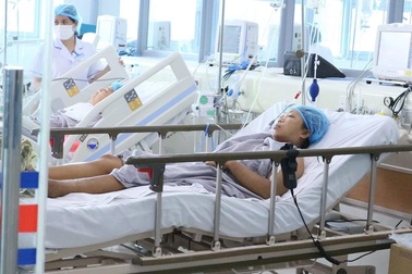 2 bệnh nhân sự cố chạy thận ở Nghệ An suy đa tạng, chuyển ra Bạch Mai