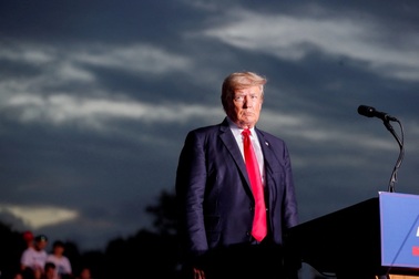 Thẩm phán yêu cầu ông Trump nộp phạt 10.000 USD/ngày