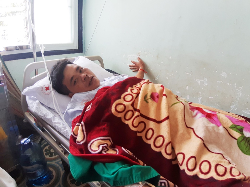 Nạn nhân kể lại giây phút kinh hoàng khi xe khách lao xuống vực sâu - 1 Nạn nhân kể lại giây phút kinh hoàng khi xe khách lao xuống vực sâu - 1
