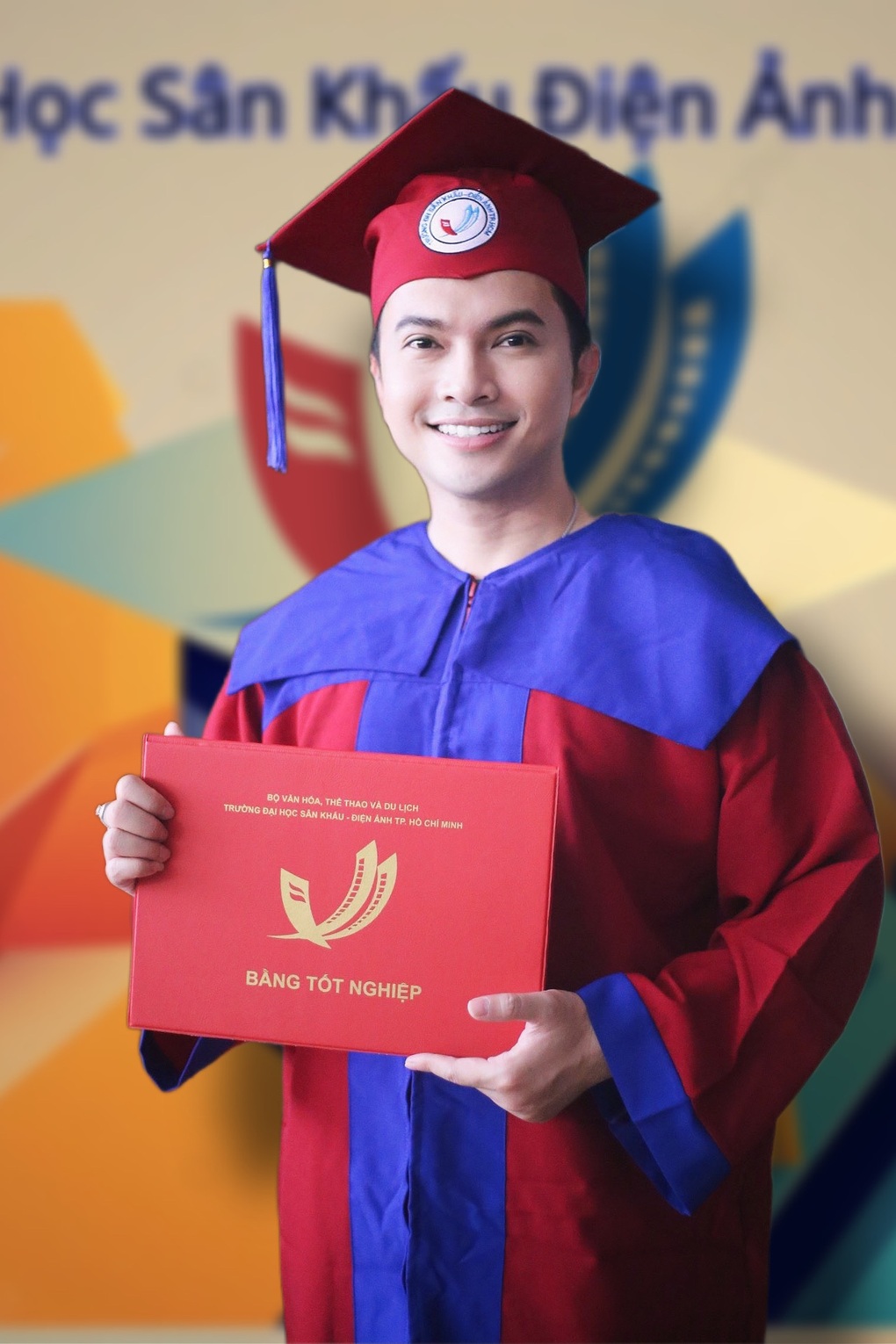 Ca sĩ Nam Cường: Có 3 bằng đại học ở tuổi 39, hé lộ lý do vắng bóng 5 năm - 2 Ca sĩ Nam Cường: Có 3 bằng đại học ở tuổi 39, hé lộ lý do vắng bóng 5 năm - 2