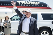 Chuyên cơ xa xỉ của tỷ phú Donald Trump