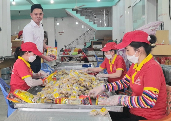 Sản phẩm bánh khô mè Bà Liễu Mẹ đạt chuẩn OCOP 4 sao, hiện đã có chỗ đứng nhất định trên thị trường trong nước và đang xúc tiến xuất khẩu sang các nước Trung Quốc và Thái Lan...