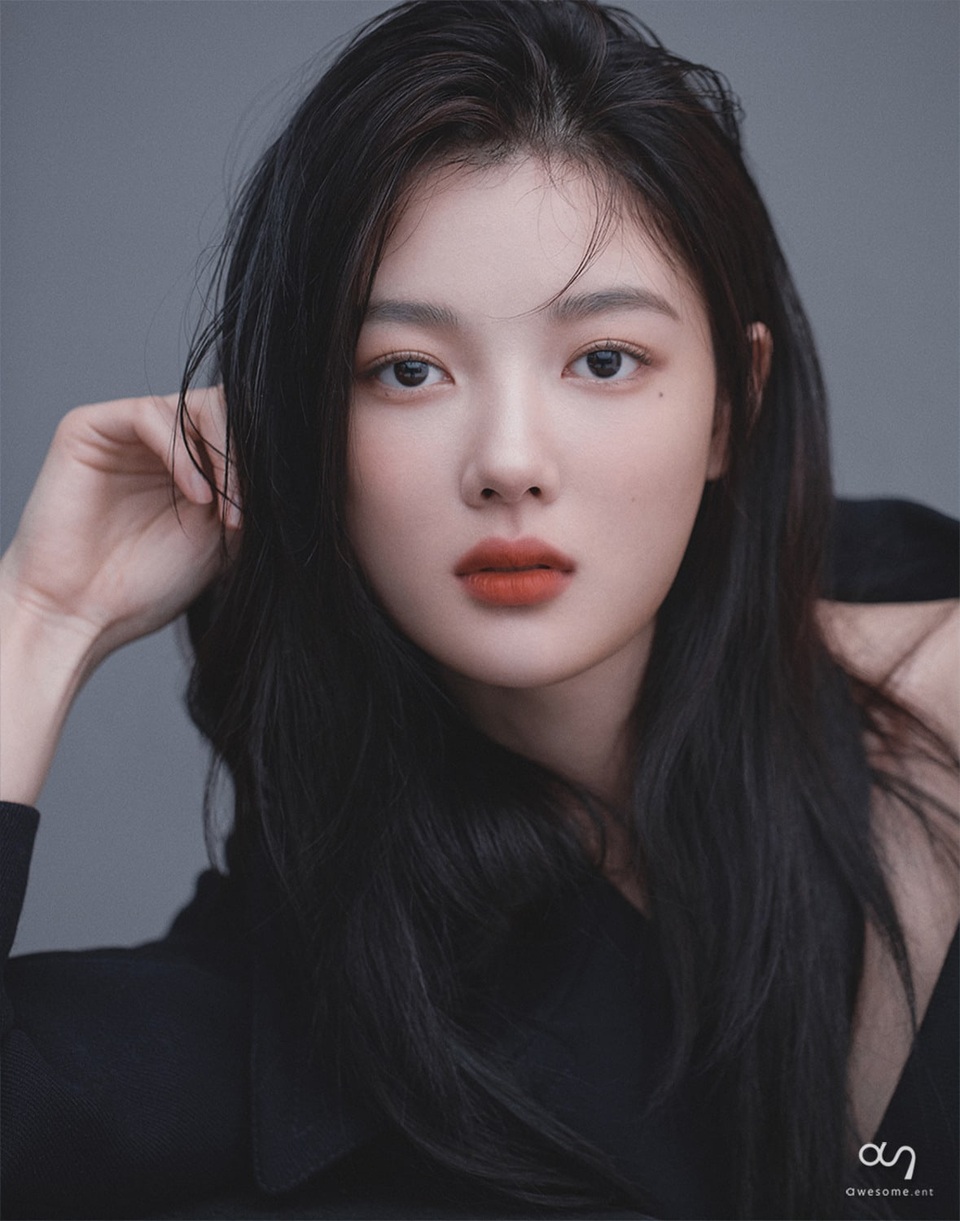“Em gái quốc dân” Kim Yoo Jung đẹp rực rỡ và tự nhiên - 4 “Em gái quốc dân” Kim Yoo Jung đẹp rực rỡ và tự nhiên - 4