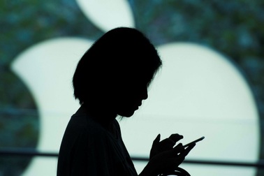 Sử dụng iPhone bị coi là "đáng xấu hổ" ở Trung Quốc, vì sao vẫn tăng mạnh?