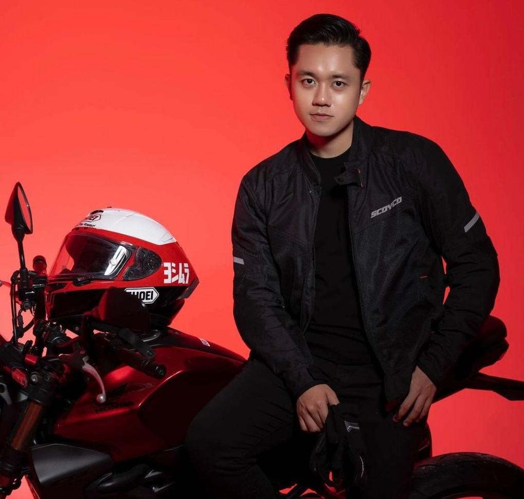 Nam MC điển trai hai lần dẫn đám cưới Quang Hải - Chu Thanh Huyền là ai? - 5