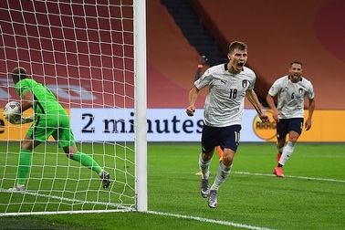 Hạ gục Hà Lan, Italia chiếm ngôi đầu bảng ở UEFA Nations League