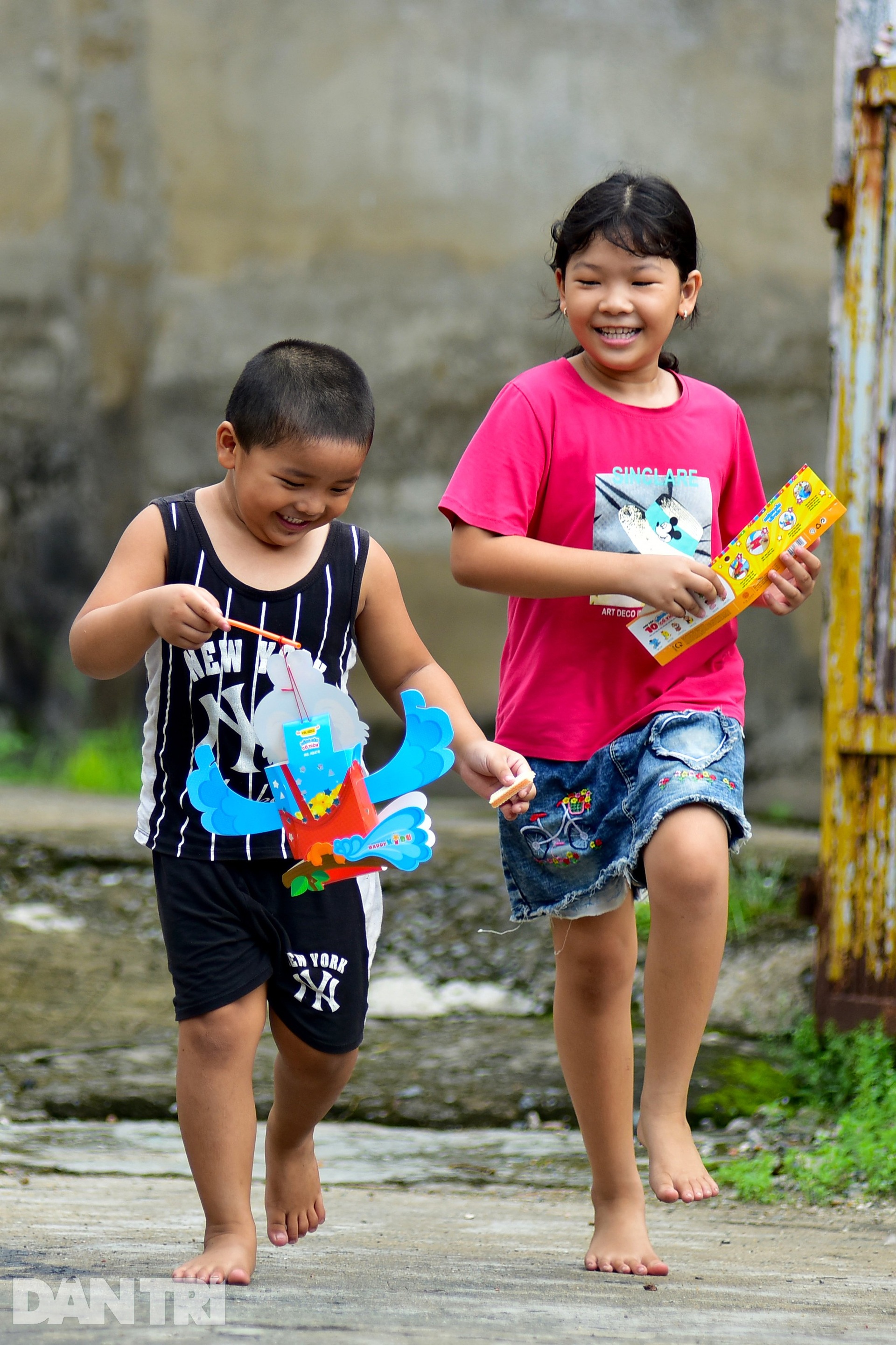 Trung thu buồn của những trẻ mồ côi có cha, mẹ mất vì dịch Covid-19 - 6