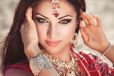 Hai ca khúc Ấn Độ đình đám nhất trên thị trường âm nhạc quốc tế