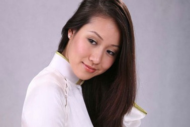 Hoa hậu Ngô Phương Lan: Tết vẫn thích được mừng tuổi 