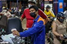 TPHCM nói gì về phản ánh giá cả hàng hóa leo thang theo giá xăng dầu?