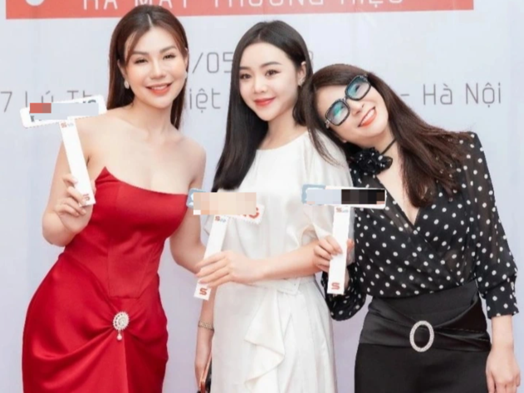Quỳnh Kool tái xuất sau Đừng làm mẹ cáu đọ sắc cùng Kim Oanh, MC VTVCab - 2 Quỳnh Kool tái xuất sau Đừng làm mẹ cáu đọ sắc cùng Kim Oanh, MC VTVCab - 2