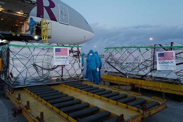 Thủ tướng vận động Tổng Giám đốc WHO ưu tiên phân bổ vắc xin cho Việt Nam