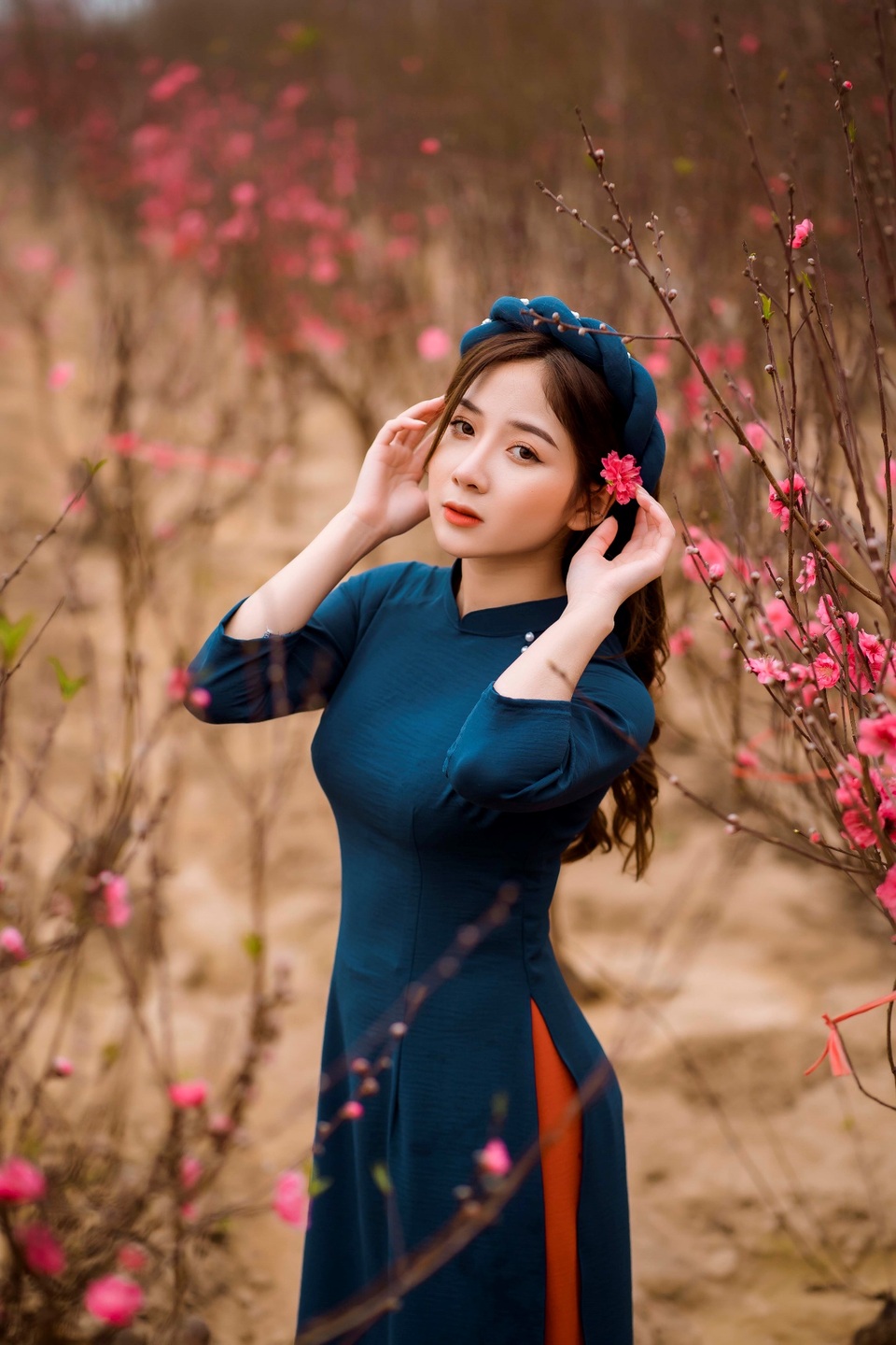 Nữ sinh Báo chí xúng xính áo dài đón Xuân sang - 11 Nữ sinh Báo chí xúng xính áo dài đón Xuân sang - 11